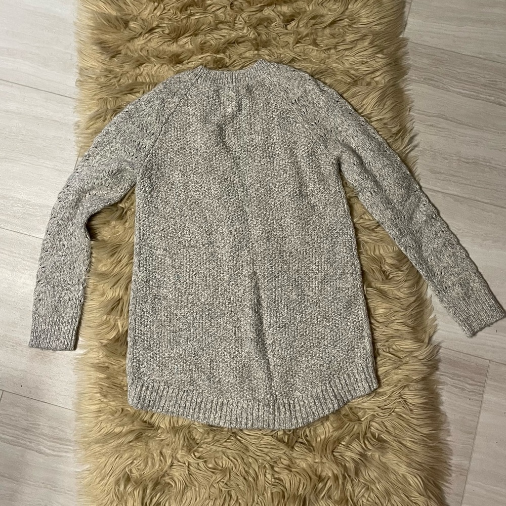 LOFT Women's Gray Super Soft Crew Neck Sweater - Picture 6 of 8